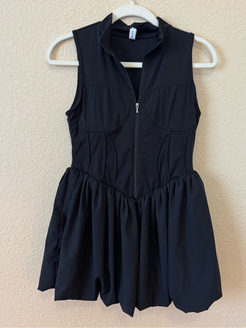 MASKERT Black Sports Dress, Size M